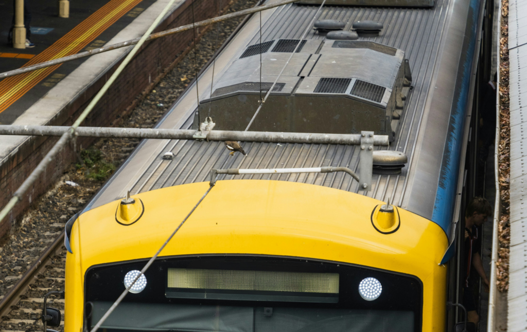 Railway telecommunications - service
