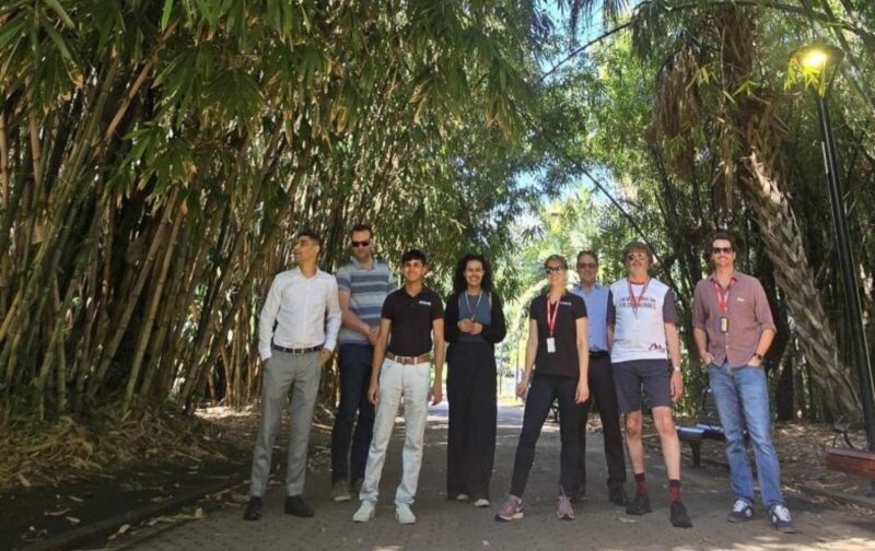 Header background mobile