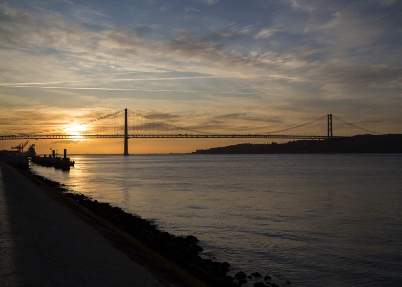 Header background mobile