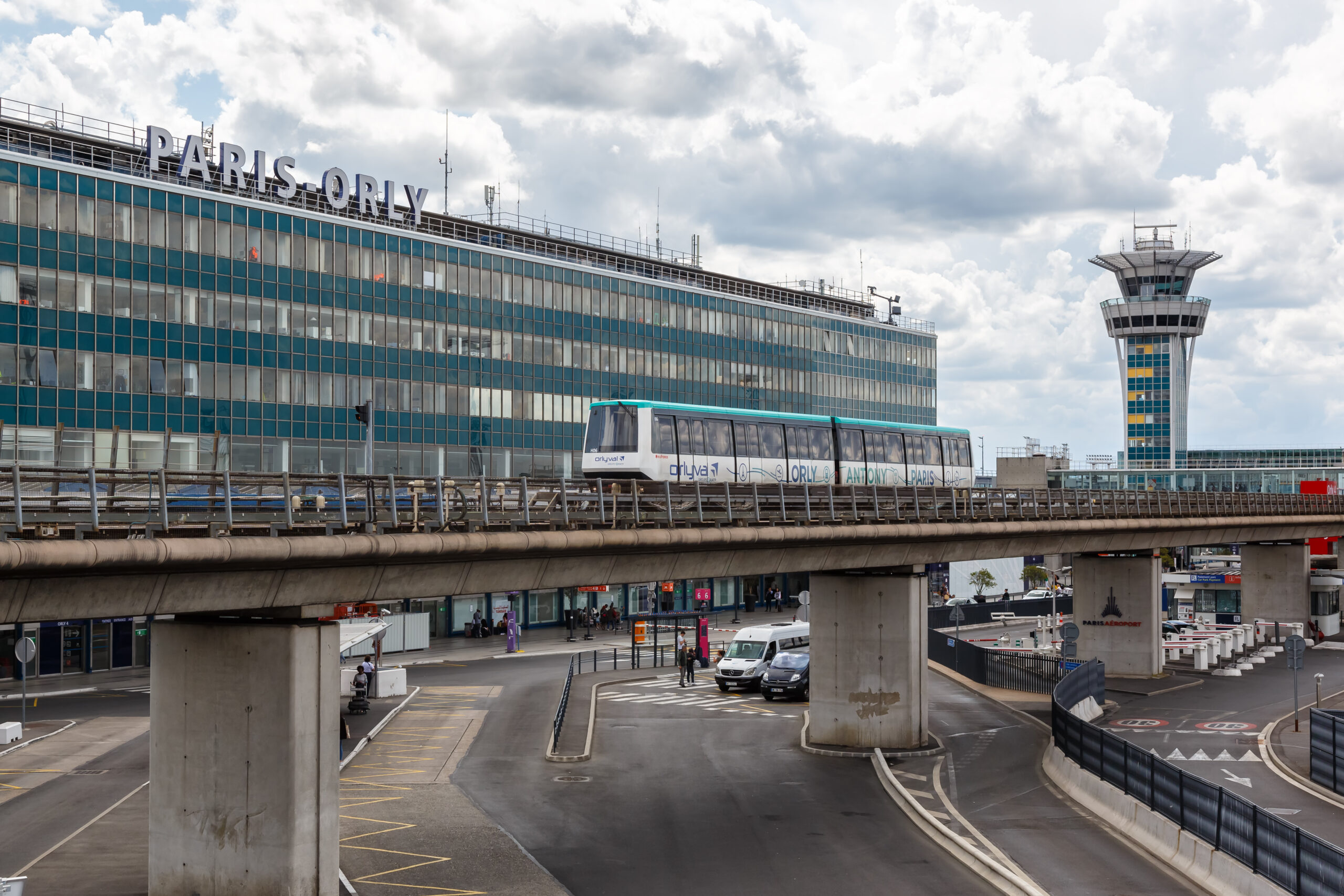 Les aéroports de Paris-CDG et Paris-Orly font appel aux expertises de SYSTRA