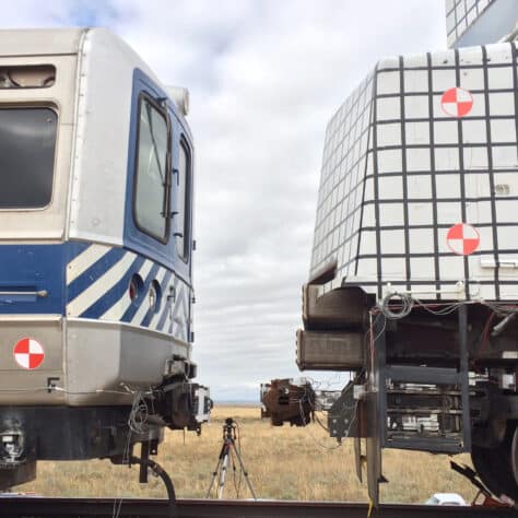 Assistance technique pour essais de résistance aux impacts sur les locomotives F40