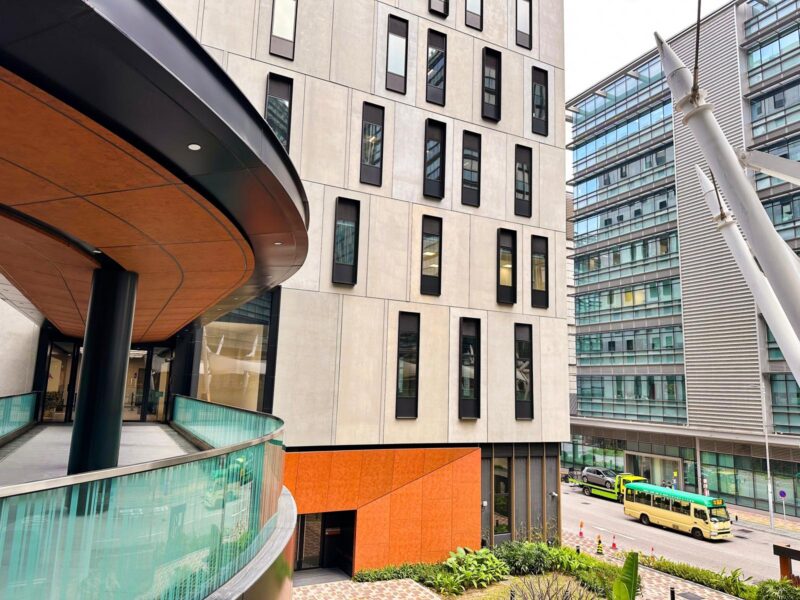 Header background mobile