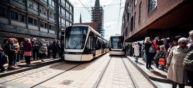 Header background mobile