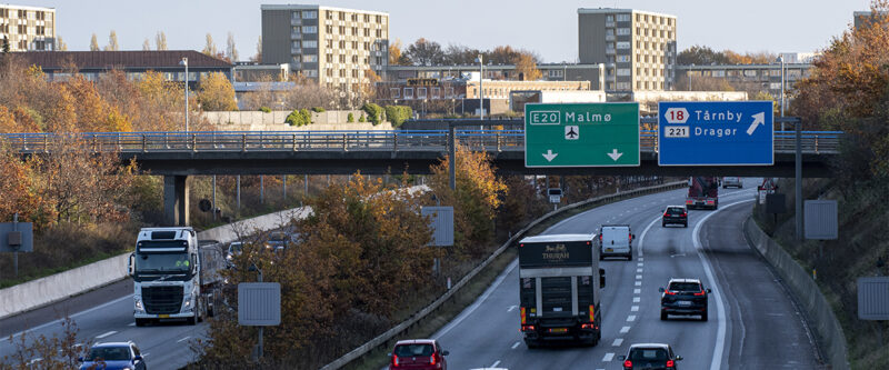 Header background mobile