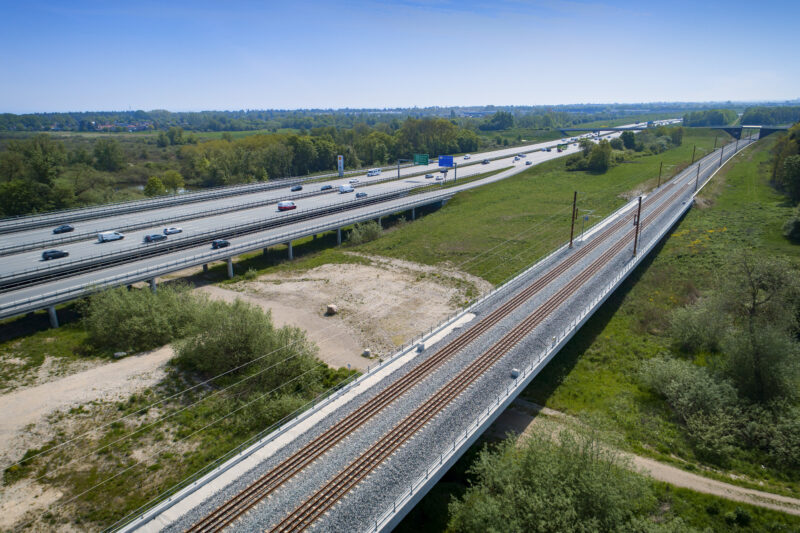 Header background mobile