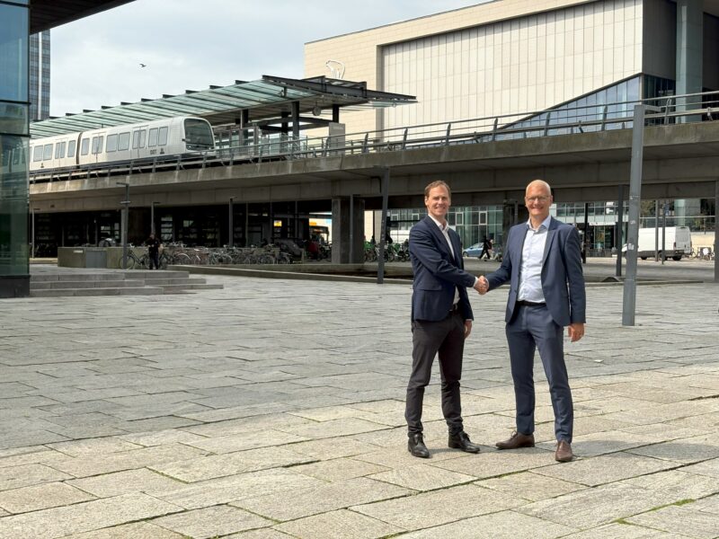 Header background mobile