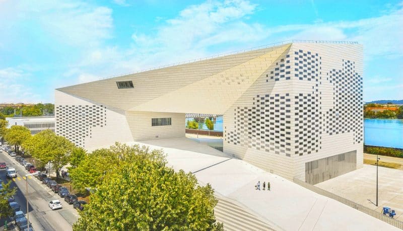 Header background mobile