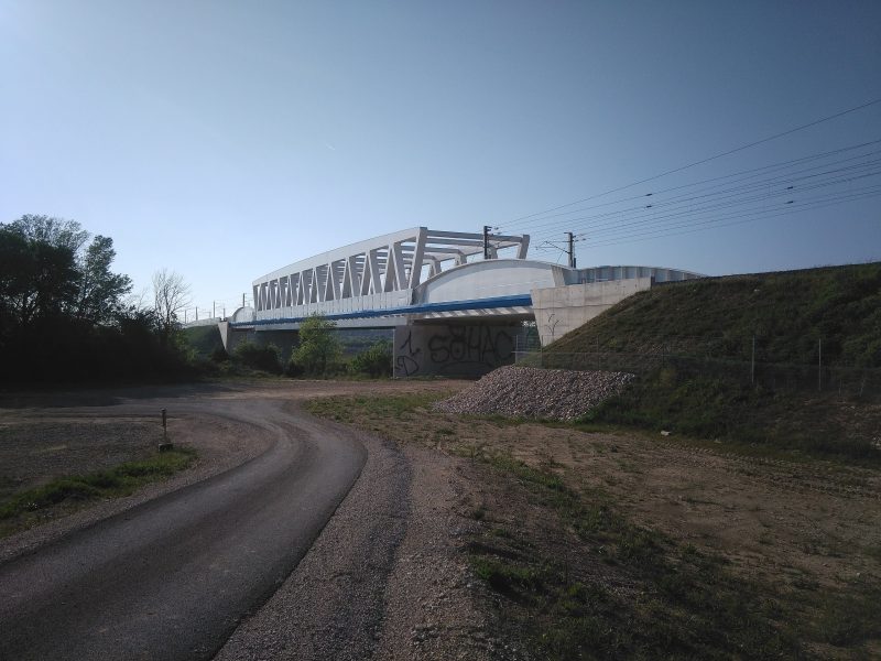 Header background mobile