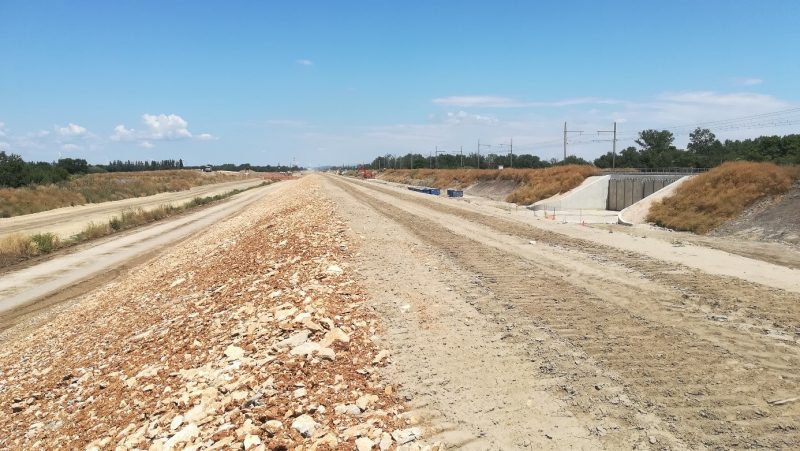 Header background mobile