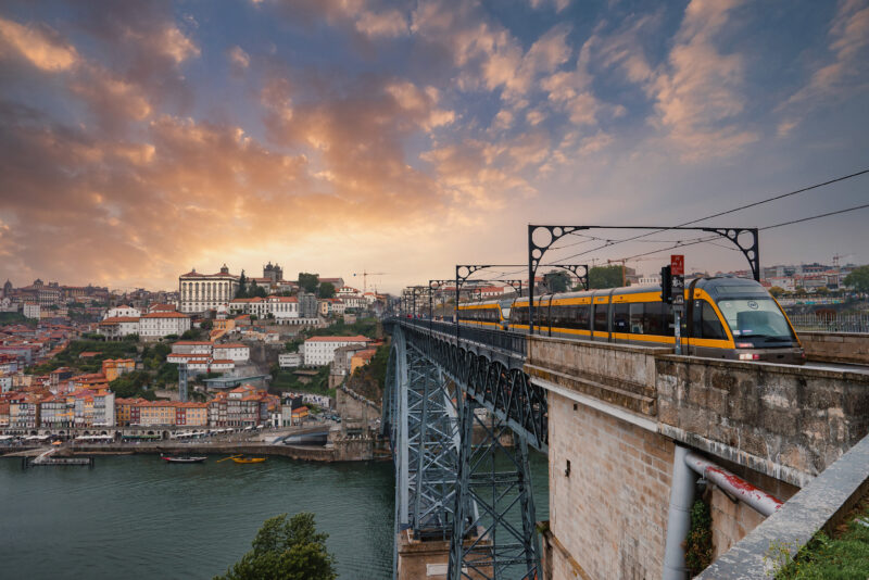 Header background mobile