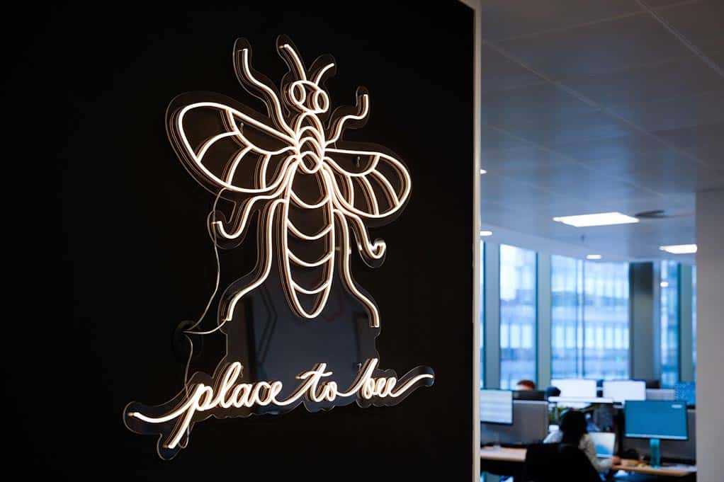Place to Bee neon Bee
