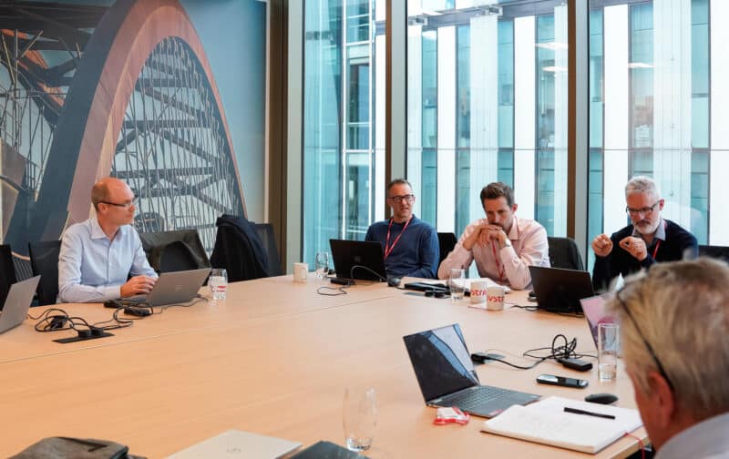 Header background mobile