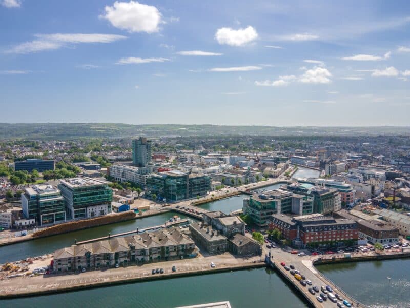 Header background mobile