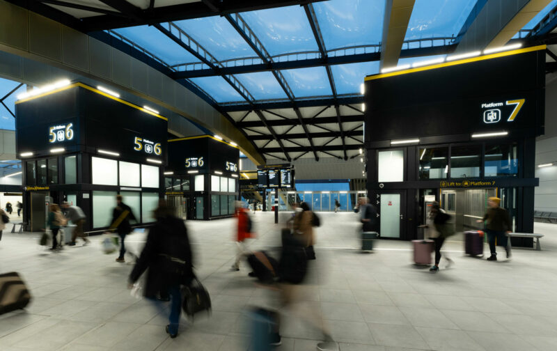 Header background mobile