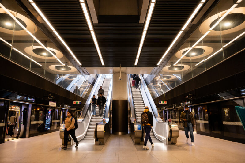 Header background mobile