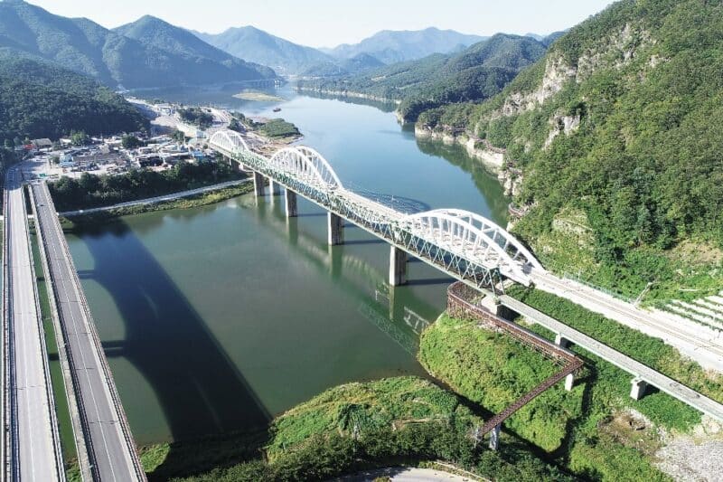 Header background mobile