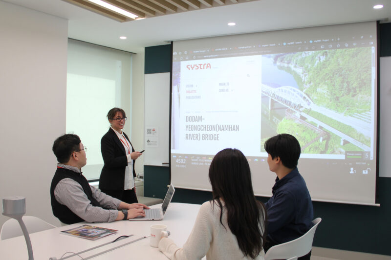 Header background mobile