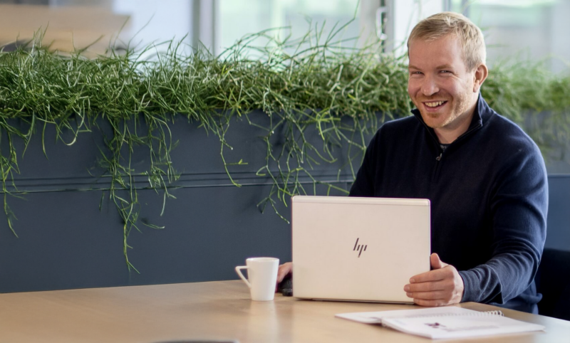 Header background mobile