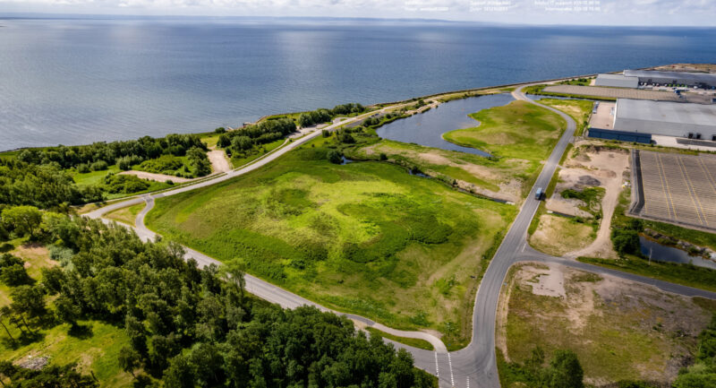 Header background mobile