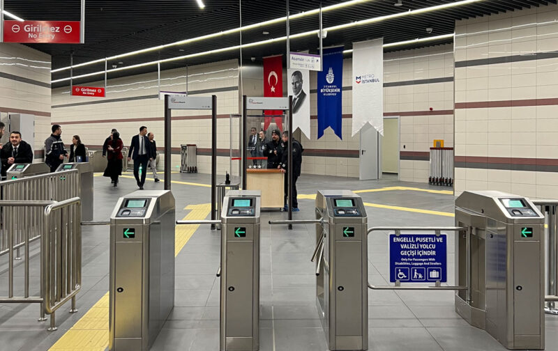 Header background mobile