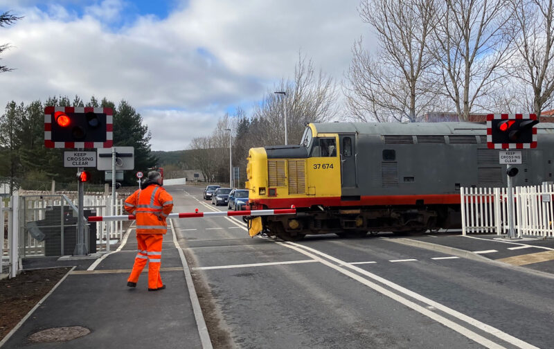 Header background mobile