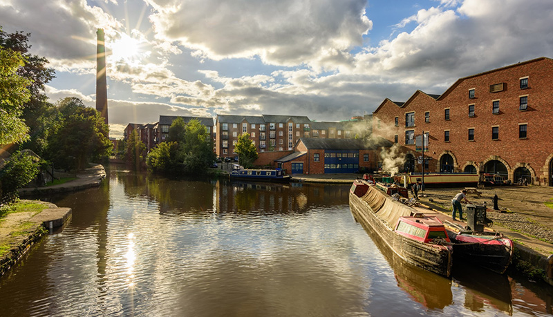 manchester-canal-tameside