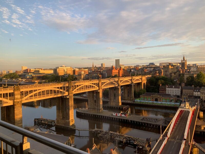 Header background mobile