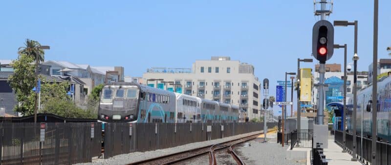 Header background mobile