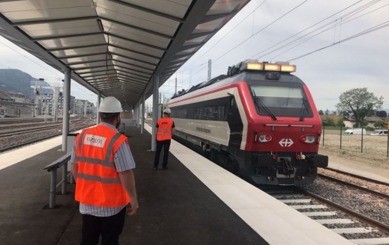 Header background mobile