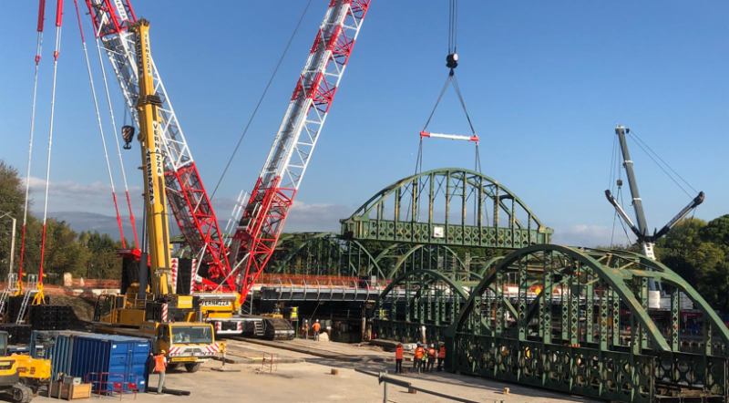 Header background mobile