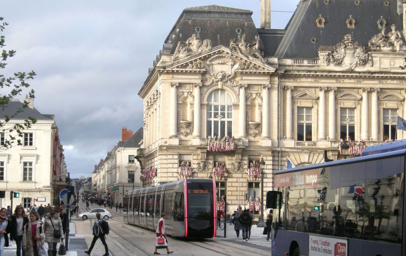 Header background mobile