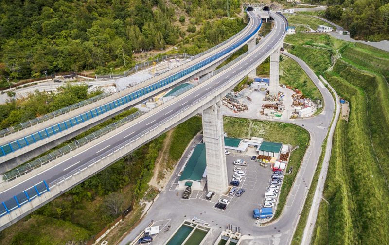 Header background mobile