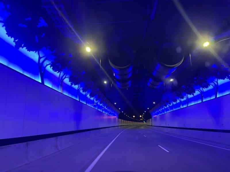 Header background mobile