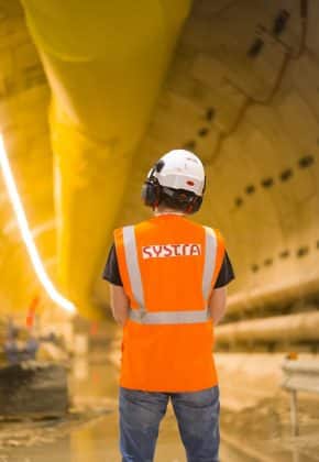 Expert SYSTRA sur le chantier dans la future gare du Vert de Maison, Grand Paris Express, 2021