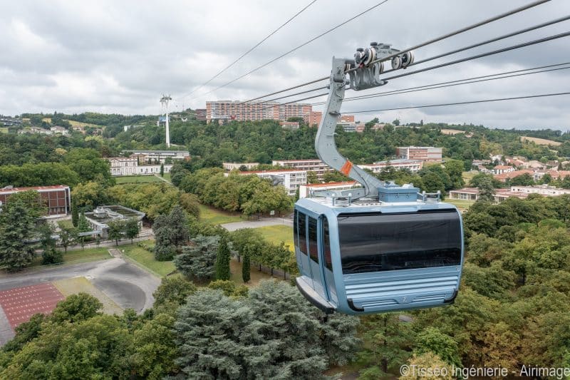 Header background mobile