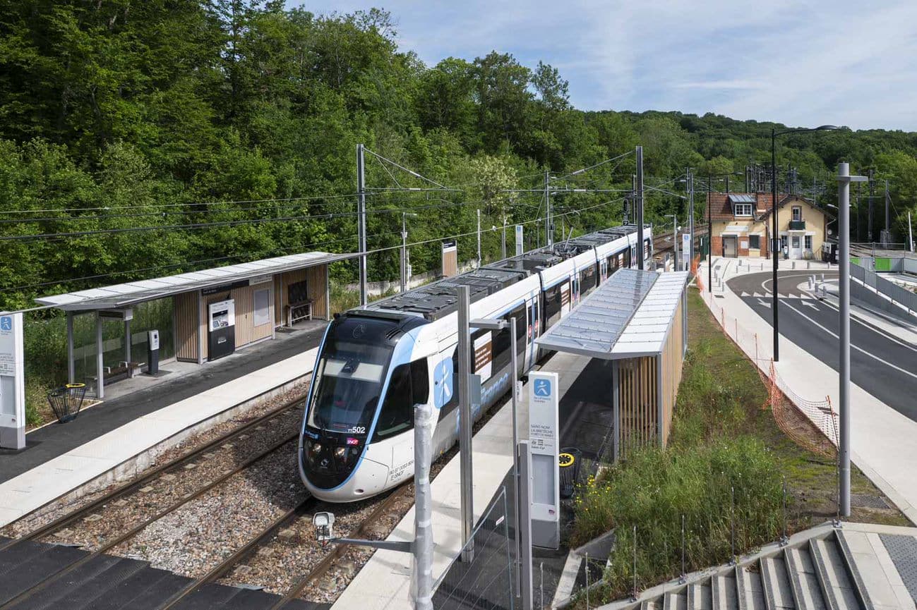 Inauguration du T13 en Île-de-France