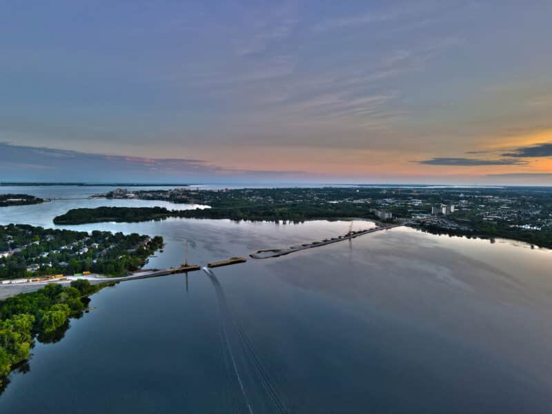 Header background mobile