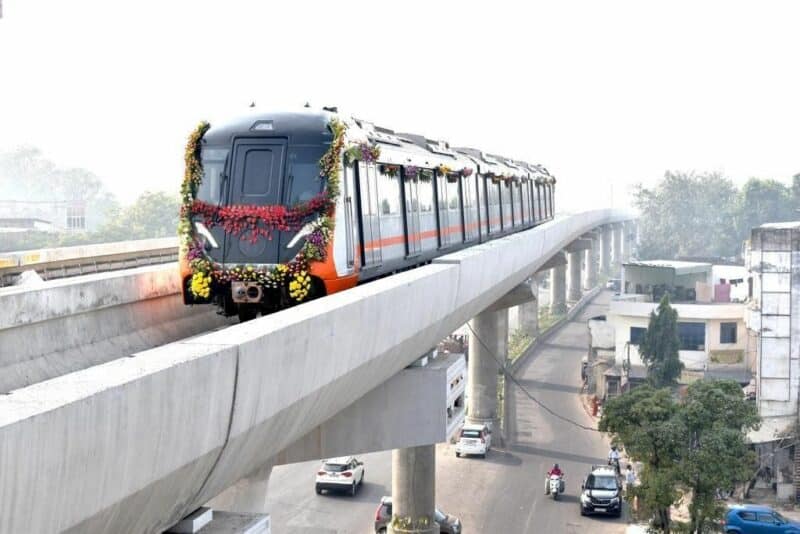 Header background mobile