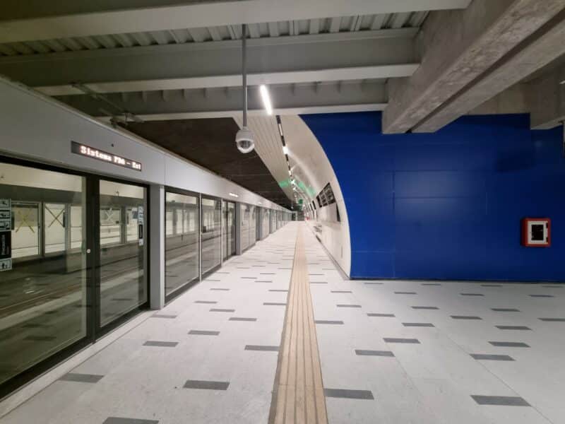 Header background mobile