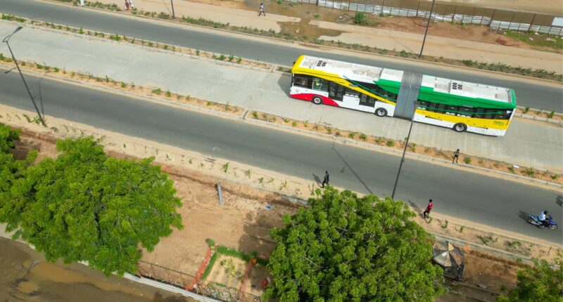 Header background mobile