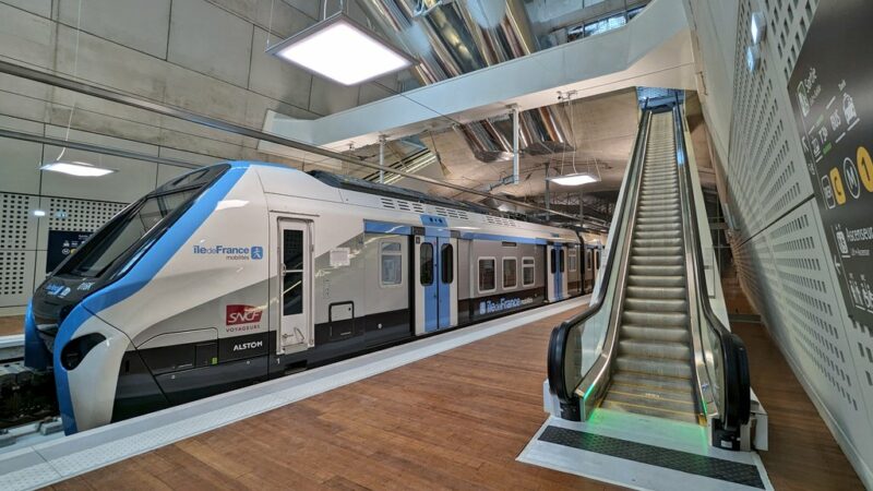 Header background mobile