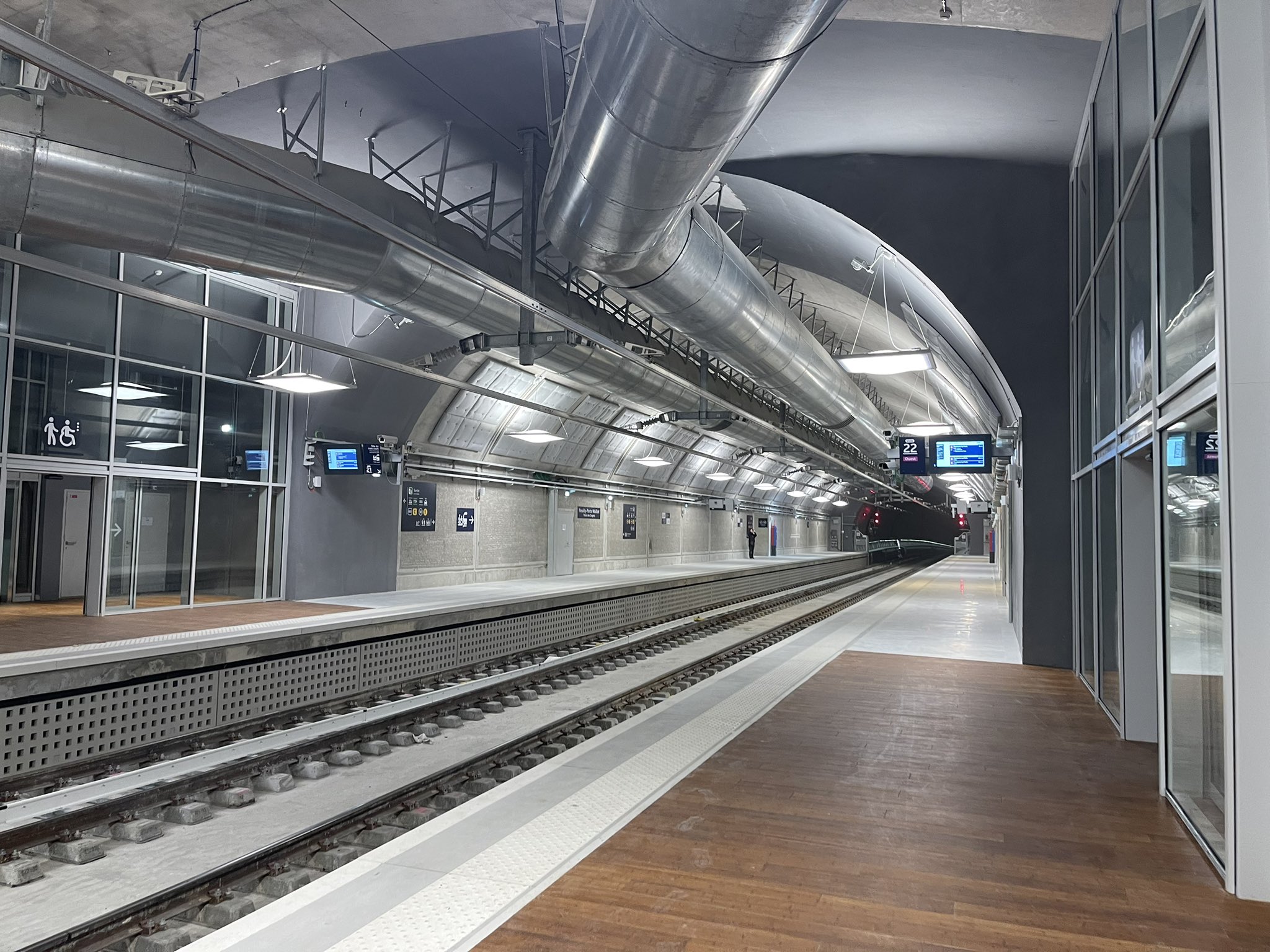 Le RER E s’étend à l’ouest de Paris avec SYSTRA