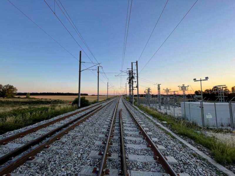 Header background mobile