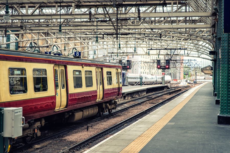 Electrification of the track between Edinburgh and Glasgow – Scotland