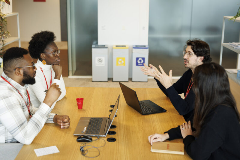 Header background mobile