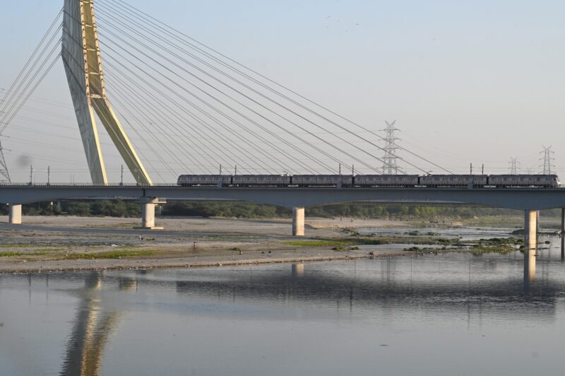 Header background mobile